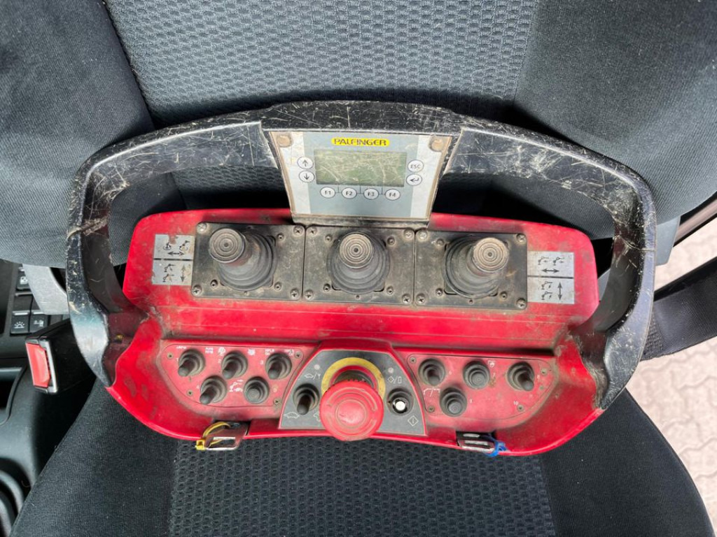 MAN TG-X 26.400 6x2 Pritsche Heckkran Palfinger PK 34002 - Camião de caixa aberta/ Plataforma, Camião grua: foto 4 MAN TG-X 26.400 6x2 Pritsche Heckkran Palfinger PK 34002 - Camião de caixa aberta/ Plataforma, Camião grua: foto 4