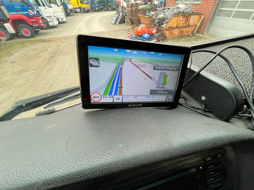 MAN TG-X 26.400 6x2 Pritsche Heckkran Palfinger PK 34002 - Camião de caixa aberta/ Plataforma, Camião grua: foto 2 MAN TG-X 26.400 6x2 Pritsche Heckkran Palfinger PK 34002 - Camião de caixa aberta/ Plataforma, Camião grua: foto 2