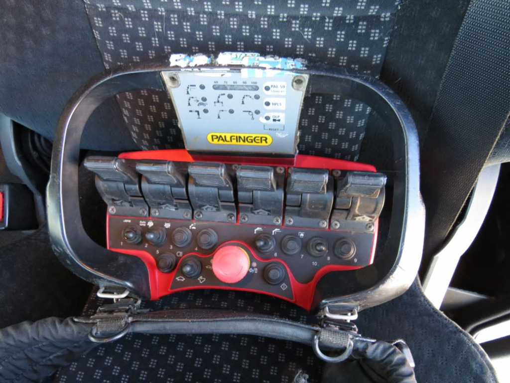 Camião de caixa aberta/ Plataforma, Camião grua MERCEDES-BENZ Actros 2541 L6x2 Pritsche Heckkran Funk: foto 13 Camião de caixa aberta/ Plataforma, Camião grua MERCEDES-BENZ Actros 2541 L6x2 Pritsche Heckkran Funk: foto 13