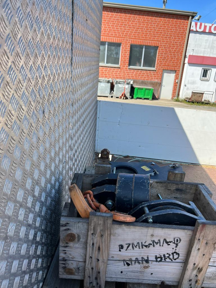 MERCEDES-BENZ Actros 2546 L 6x2  Pritsche Heckkran Palfinger PK 44.002+Winde - Camião de caixa aberta/ Plataforma, Camião grua: foto 3 MERCEDES-BENZ Actros 2546 L 6x2  Pritsche Heckkran Palfinger PK 44.002+Winde - Camião de caixa aberta/ Plataforma, Camião grua: foto 3