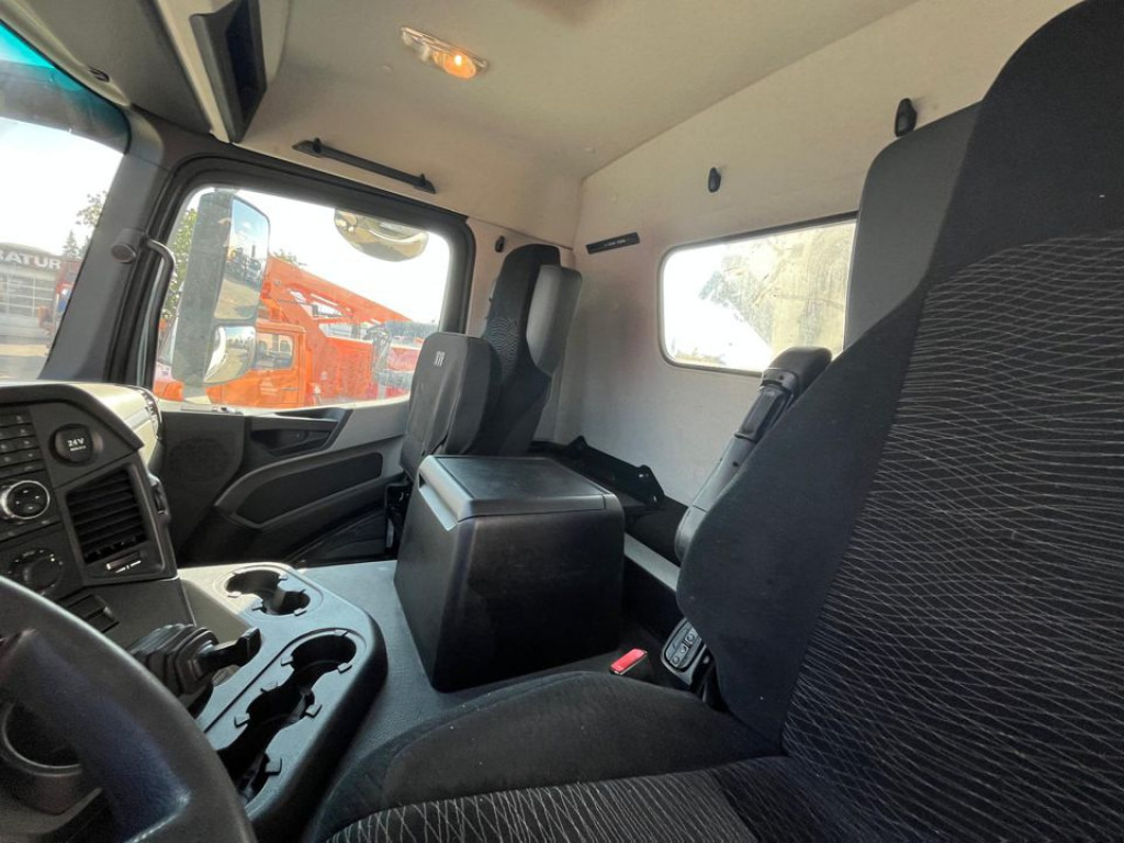 MERCEDES-BENZ Antos 2543 L 6x2 Abrollkipper mit Kran Funk+Greiferst. - Camião polibenne, Camião grua: foto 5 MERCEDES-BENZ Antos 2543 L 6x2 Abrollkipper mit Kran Funk+Greiferst. - Camião polibenne, Camião grua: foto 5