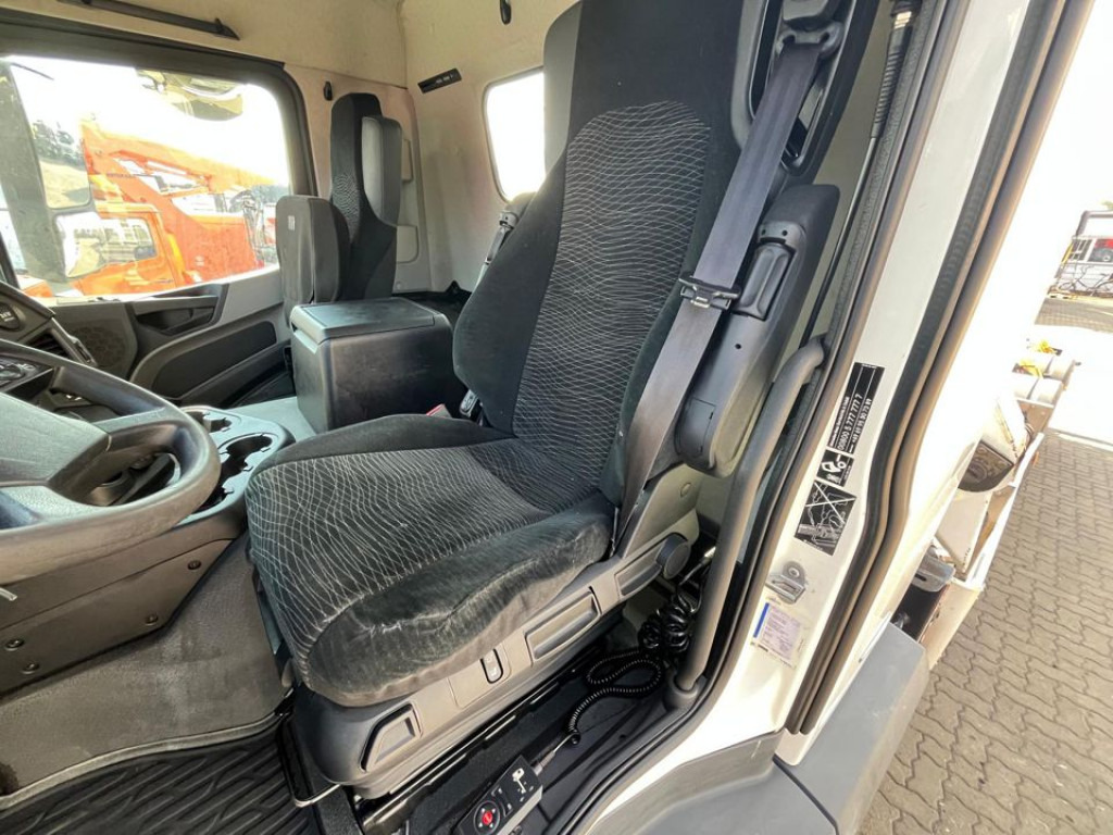 MERCEDES-BENZ Antos 2543 L 6x2 Abrollkipper mit Kran Funk+Greiferst. - Camião polibenne, Camião grua: foto 4 MERCEDES-BENZ Antos 2543 L 6x2 Abrollkipper mit Kran Funk+Greiferst. - Camião polibenne, Camião grua: foto 4