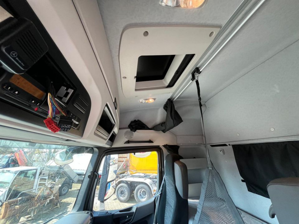 MERCEDES-BENZ Arocs 2545 6x4 HAD Pritsche Heckkran PK 41002 - Camião de caixa aberta/ Plataforma, Camião grua: foto 3 MERCEDES-BENZ Arocs 2545 6x4 HAD Pritsche Heckkran PK 41002 - Camião de caixa aberta/ Plataforma, Camião grua: foto 3