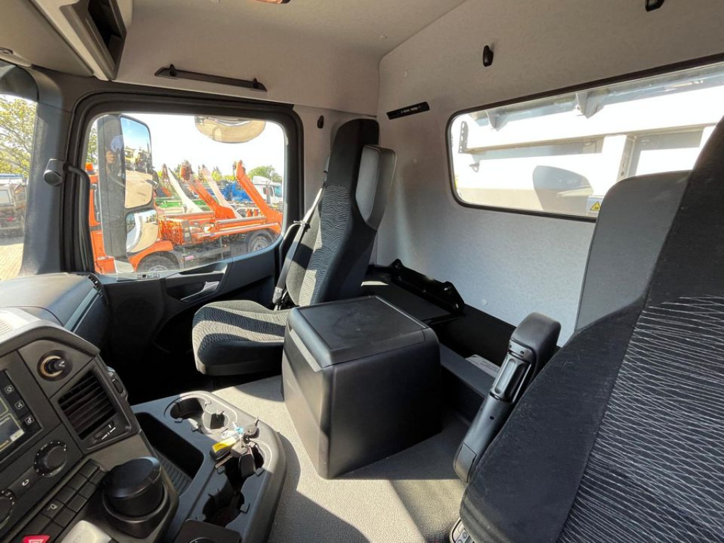 Camião basculante MERCEDES-BENZ Arocs 4153 8x6 4 Achs Muldenkipper Meiller: foto 8