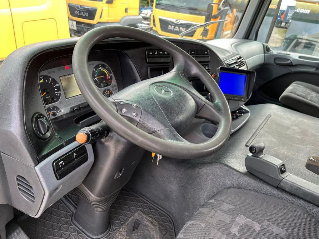 Mercedes-Benz Actros 2541 L6x2 Abrollkipper mit Kran Funk+Grei - Camião grua: foto 5 Mercedes-Benz Actros 2541 L6x2 Abrollkipper mit Kran Funk+Grei - Camião grua: foto 5