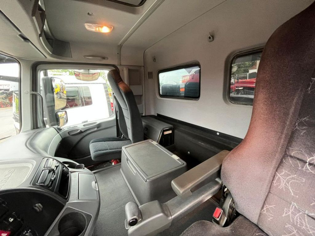 Camião basculante Mercedes-Benz Actros 4141 K 8x4 4-Achs Kipper Bordmatik Meille: foto 11