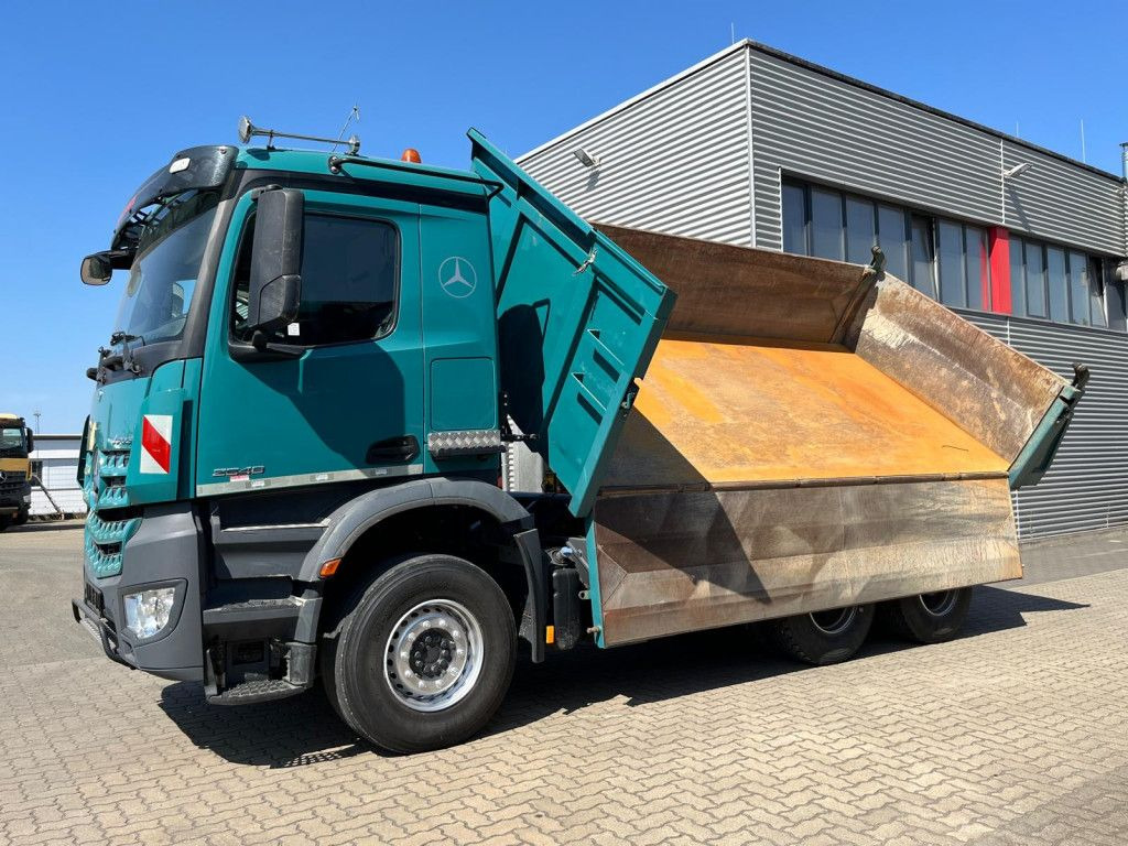 Mercedes-Benz Arocs 2648 6x4 3-Achs Kipper Bordmatik - Camião basculante: foto 3 Mercedes-Benz Arocs 2648 6x4 3-Achs Kipper Bordmatik - Camião basculante: foto 3