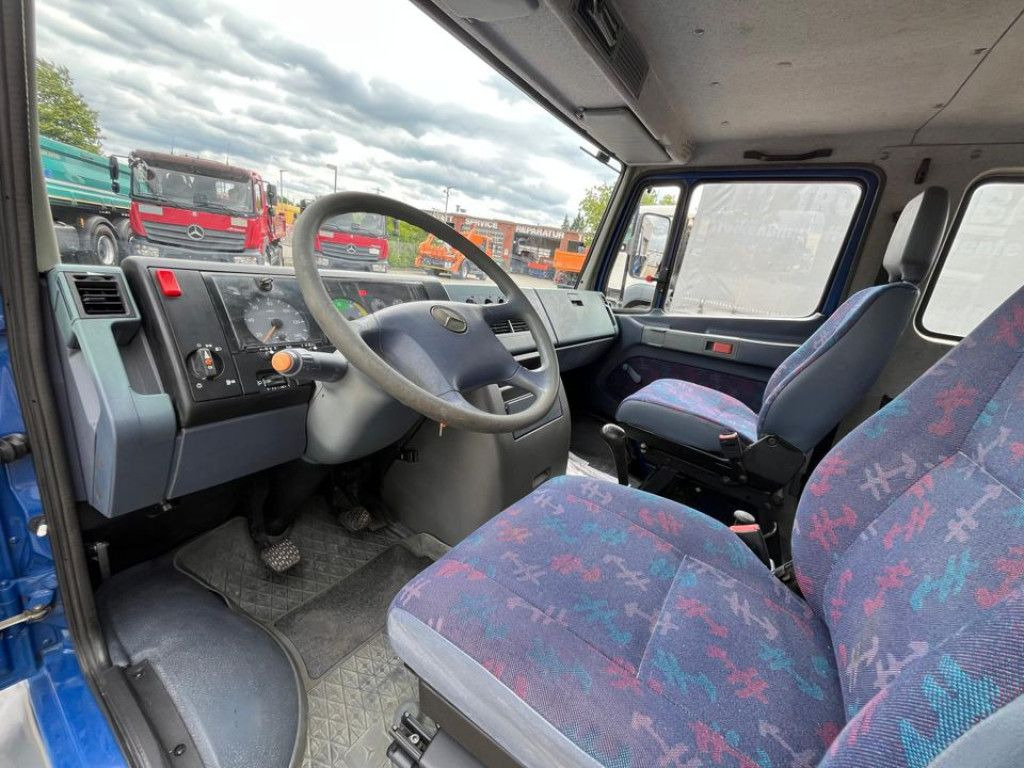 Mercedes-Benz Vario 614 D Pritsche Doppelkabine LKW Motor 4.3 - Carrinha de caixa aberta, Carrinha cabine dupla: foto 5 Mercedes-Benz Vario 614 D Pritsche Doppelkabine LKW Motor 4.3 - Carrinha de caixa aberta, Carrinha cabine dupla: foto 5