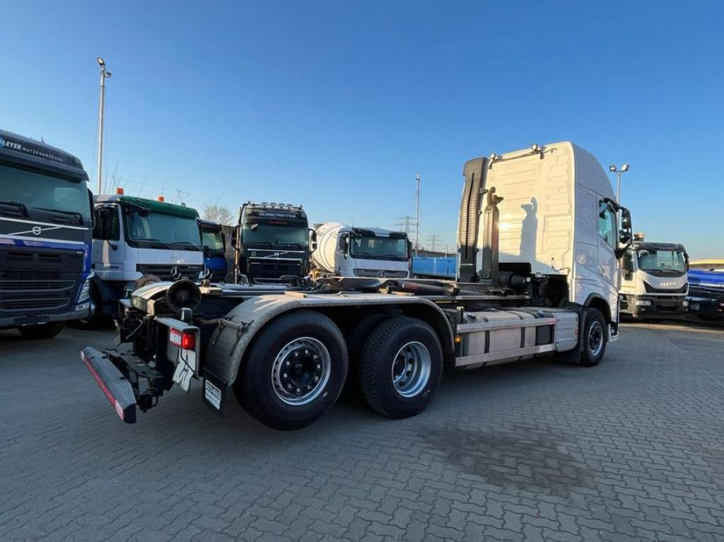 Volvo FH 500 6x2 Abrollkipper Funkfernbedienung - Camião polibenne: foto 4 Volvo FH 500 6x2 Abrollkipper Funkfernbedienung - Camião polibenne: foto 4