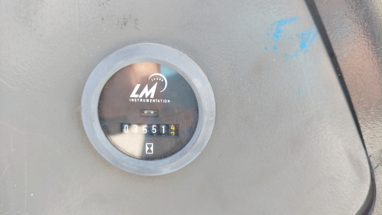 TLD TMX-30 tractor - Trator de bagagem: foto 4 TLD TMX-30 tractor - Trator de bagagem: foto 4