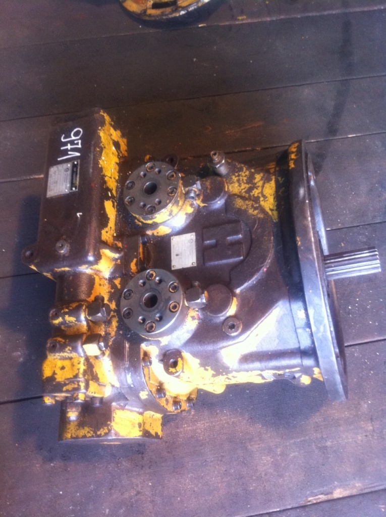 HYDROMATIK A3V55SR 209.20.12.04 + 404.20.31.04 - Bomba hidráulica para Máquina de construção: foto 1 HYDROMATIK A3V55SR 209.20.12.04 + 404.20.31.04 - Bomba hidráulica para Máquina de construção: foto 1
