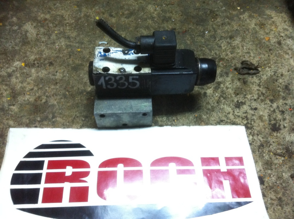 ROGAT INDUSTRIES 4343385T - 1 SEKCYJNY + 2AHMUH760EN5 + CEWKA - Válvula hidráulica para Máquina de construção: foto 1 ROGAT INDUSTRIES 4343385T - 1 SEKCYJNY + 2AHMUH760EN5 + CEWKA - Válvula hidráulica para Máquina de construção: foto 1