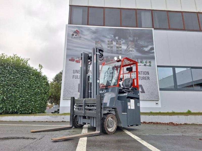 Amlift AGILIFT 4000E - Empilhador de 4 vias: foto 1 Amlift AGILIFT 4000E - Empilhador de 4 vias: foto 1