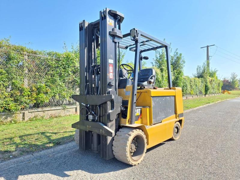 Caterpillar EC55N - Empilhador elétrico: foto 1 Caterpillar EC55N - Empilhador elétrico: foto 1
