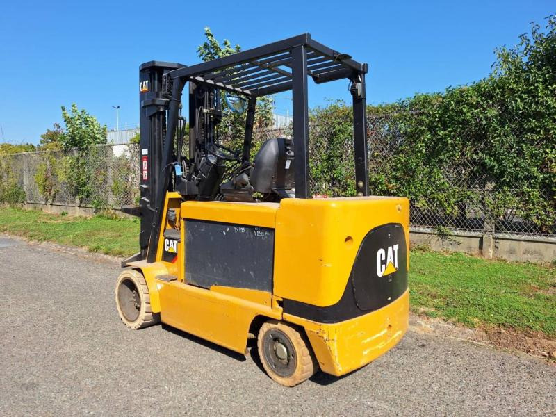 Caterpillar EC55N - Empilhador elétrico: foto 4 Caterpillar EC55N - Empilhador elétrico: foto 4