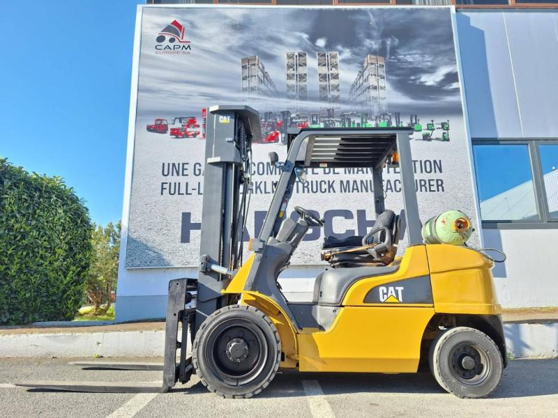 Caterpillar GP30NTD - Empilhador a gás: foto 3 Caterpillar GP30NTD - Empilhador a gás: foto 3
