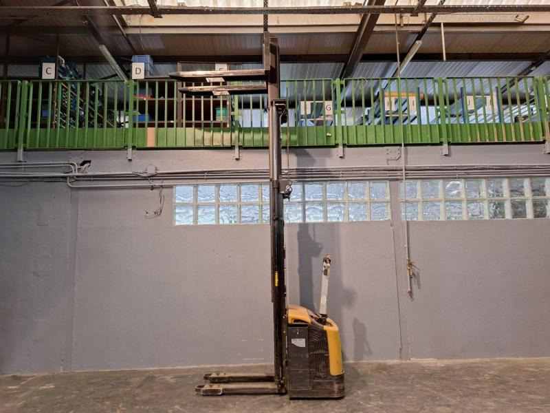 Stacker Caterpillar NSP16N: foto 14 Stacker Caterpillar NSP16N: foto 14