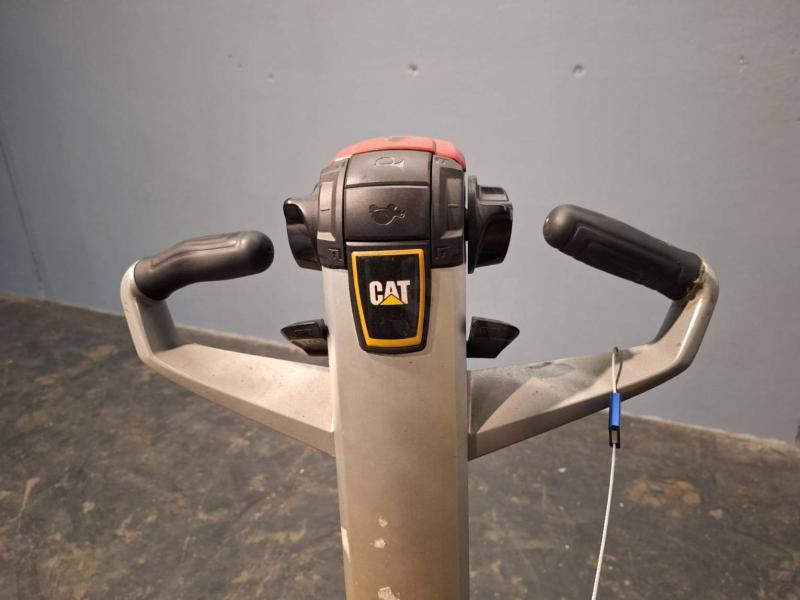 Stacker Caterpillar NSP16N: foto 19 Stacker Caterpillar NSP16N: foto 19