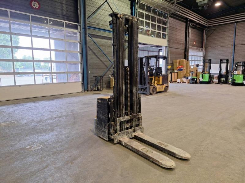 Caterpillar NSP16N2 - Stacker: foto 4 Caterpillar NSP16N2 - Stacker: foto 4