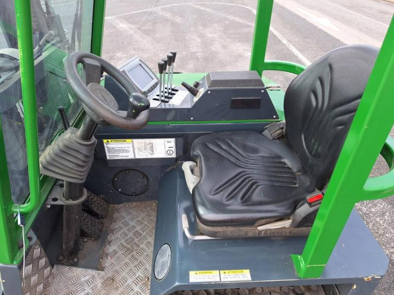 Combilift CBE2500 - Empilhador de 4 vias: foto 5 Combilift CBE2500 - Empilhador de 4 vias: foto 5