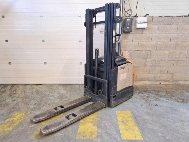 Crown ET4000-1.4 - Stacker: foto 3 Crown ET4000-1.4 - Stacker: foto 3
