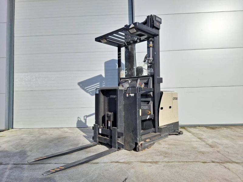 Crown SP3522-1.0 - Order-picker: foto 1 Crown SP3522-1.0 - Order-picker: foto 1