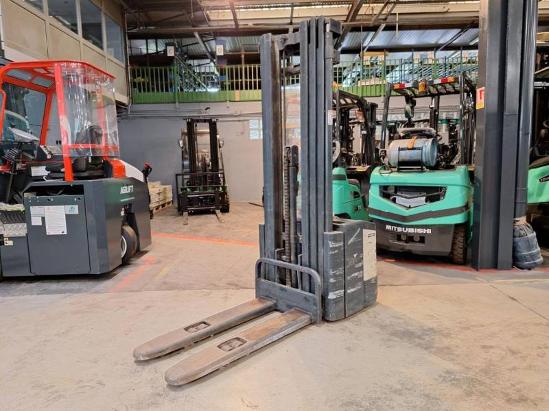 Crown WE2300-16 - Stacker: foto 2 Crown WE2300-16 - Stacker: foto 2