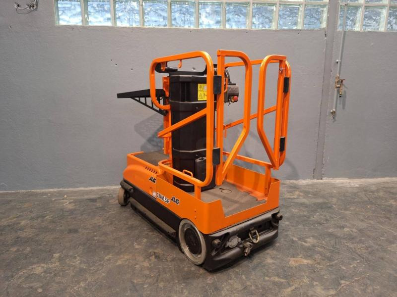 JLG 10MSP - Plataforma de mastro vertical: foto 2 JLG 10MSP - Plataforma de mastro vertical: foto 2