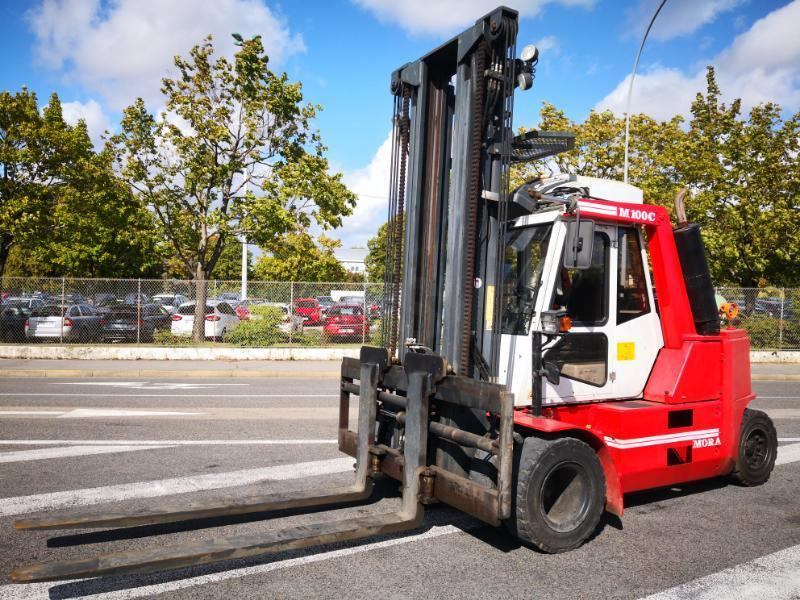 Mora M100C - Empilhador a gás: foto 1 Mora M100C - Empilhador a gás: foto 1