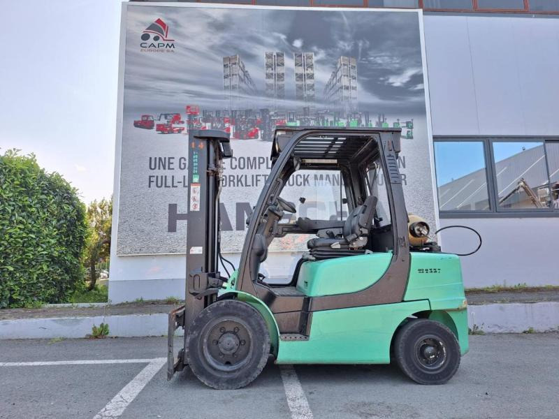 Yale GLP30VX - Empilhador a gás: foto 3 Yale GLP30VX - Empilhador a gás: foto 3