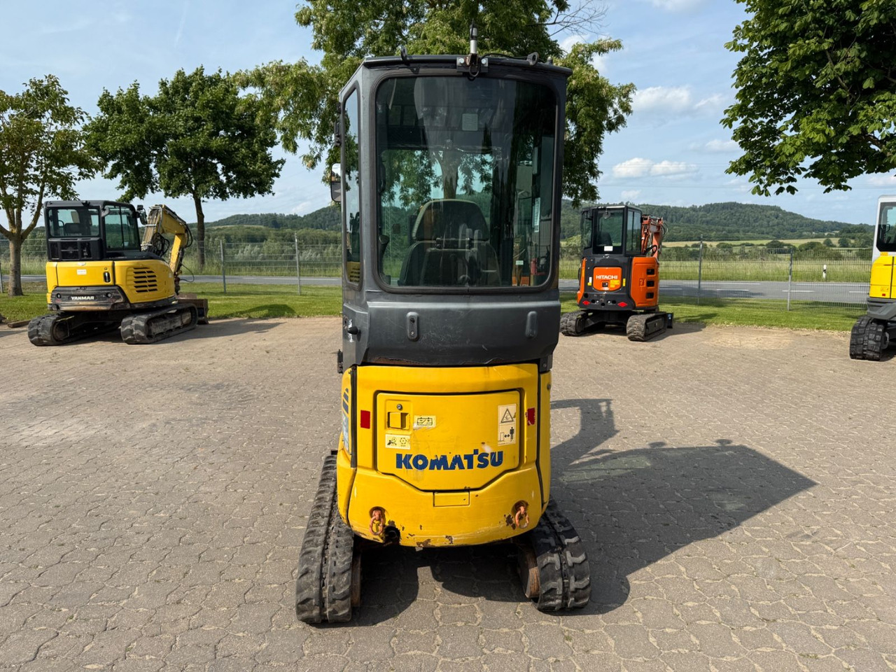 Komatsu PC 16R-3HS, Bj 17, 2210 BH, Tilt mit HS01, GL - Mini escavadeira: foto 5 Komatsu PC 16R-3HS, Bj 17, 2210 BH, Tilt mit HS01, GL - Mini escavadeira: foto 5
