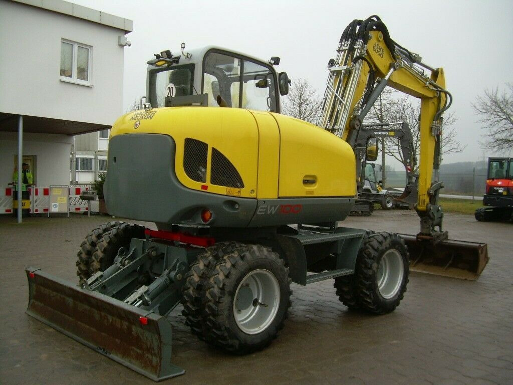 Wacker EW 100, Bj 20, 1750 BH, VA, Powertilt HS08, GL - Escavadeira de rodas: foto 3 Wacker EW 100, Bj 20, 1750 BH, VA, Powertilt HS08, GL - Escavadeira de rodas: foto 3