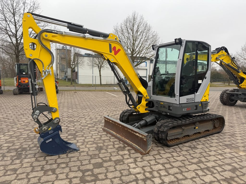 Wacker EZ 50, Bj 24, 300 BH, Gummiketten, HS03, TL - Mini escavadeira: foto 1 Wacker EZ 50, Bj 24, 300 BH, Gummiketten, HS03, TL - Mini escavadeira: foto 1