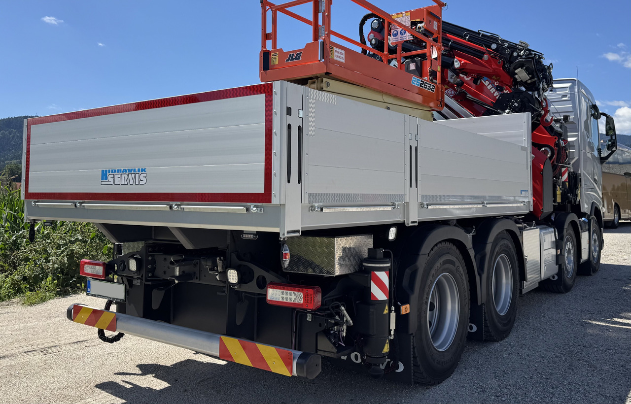 VOLVO Hiab Palfinger Fassi F1450-8 JIB-6 - Camião grua: foto 4 VOLVO Hiab Palfinger Fassi F1450-8 JIB-6 - Camião grua: foto 4