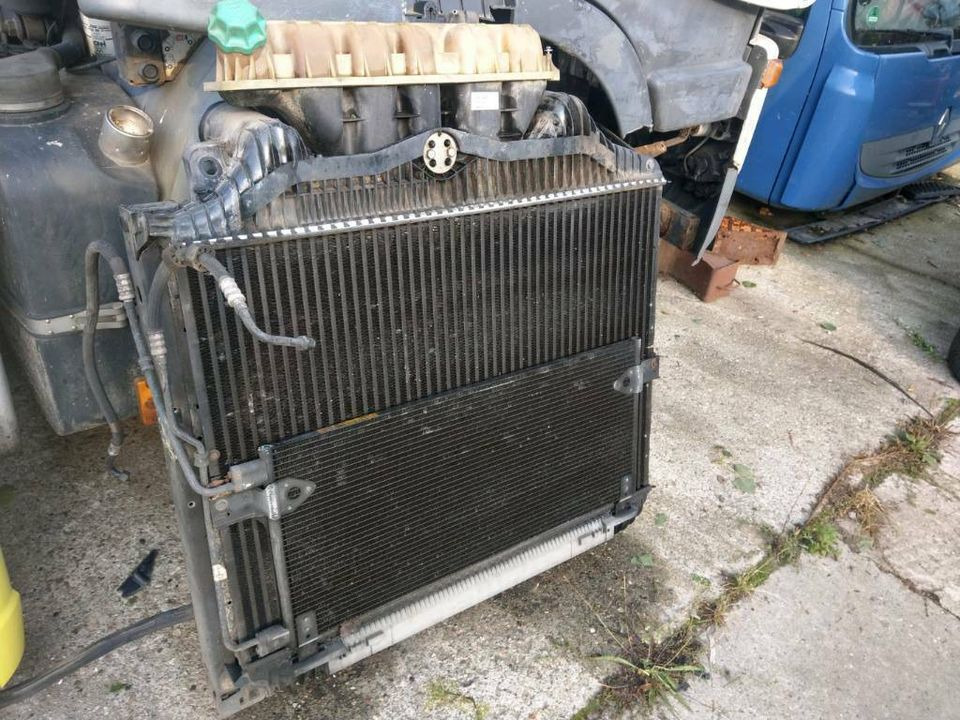 MAN Kühler LLK TGS 26.320 D2066 - Sistema de arrefecimento para Camião: foto 4 MAN Kühler LLK TGS 26.320 D2066 - Sistema de arrefecimento para Camião: foto 4