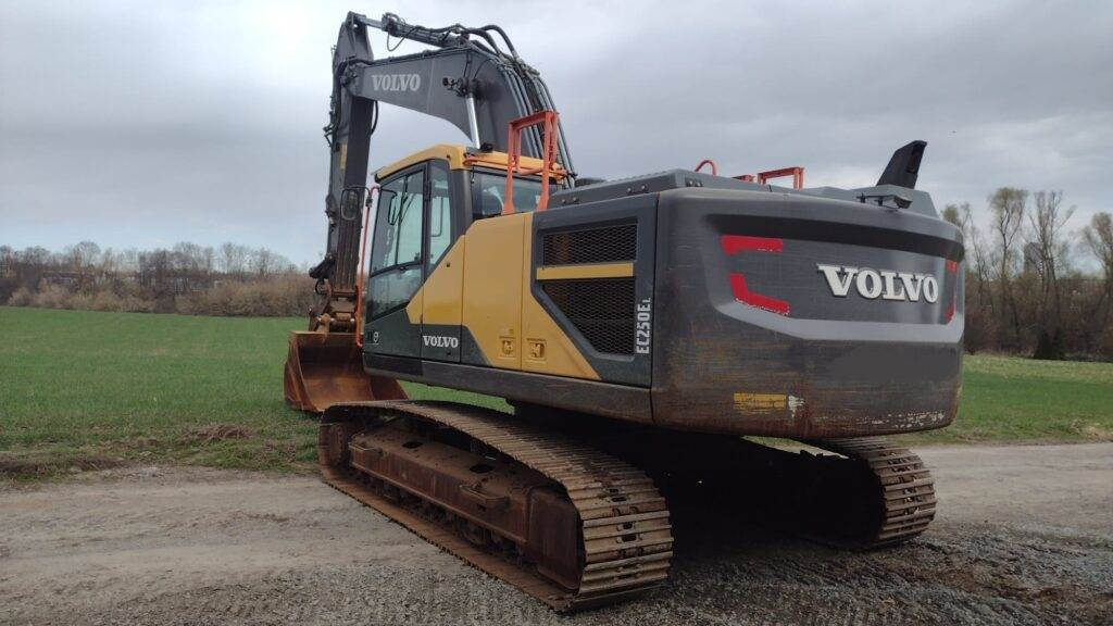 Volvo EC250EL - Escavadora de rastos: foto 3 Volvo EC250EL - Escavadora de rastos: foto 3