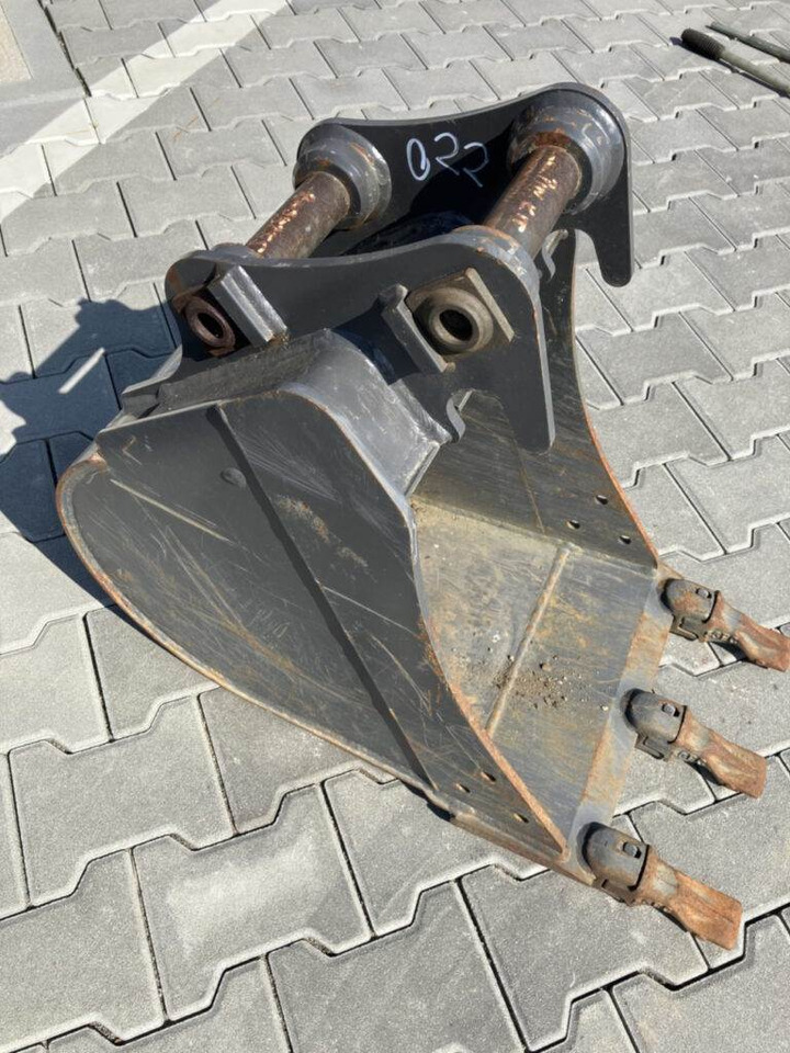 Volvo Tieflöffel mit Zähnen - Festanbau - Retroescavadeira: foto 1 Volvo Tieflöffel mit Zähnen - Festanbau - Retroescavadeira: foto 1