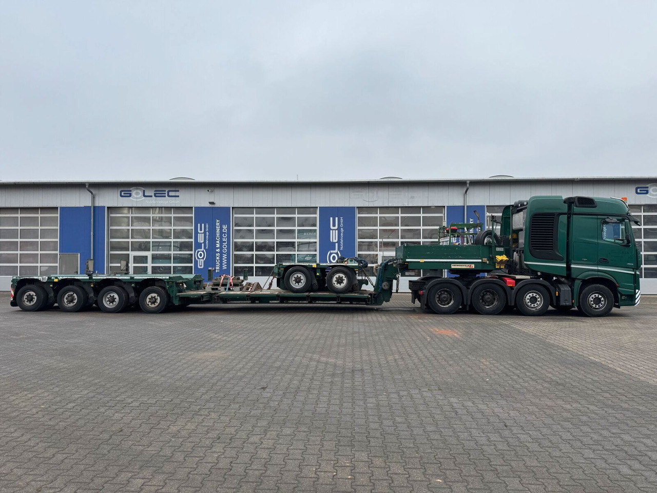Faymonville STBZ-6VA Tieflader 4+2 Achse + Schwerlast *83 T - Semi-reboque baixa: foto 4 Faymonville STBZ-6VA Tieflader 4+2 Achse + Schwerlast *83 T - Semi-reboque baixa: foto 4