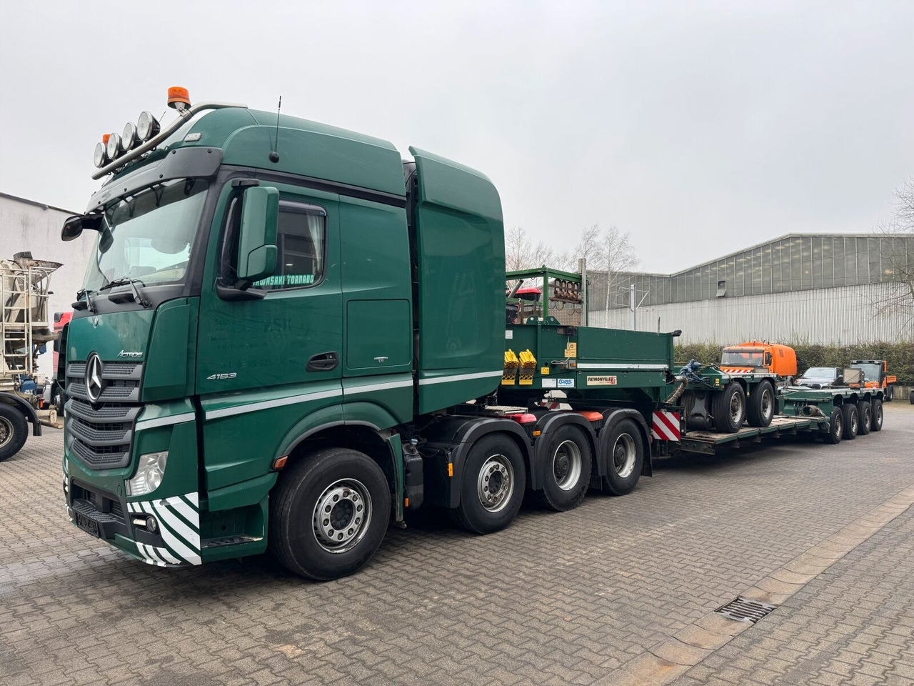 Faymonville STBZ-6VA Tieflader 4+2 Achse + Schwerlast *83 T - Semi-reboque baixa: foto 2 Faymonville STBZ-6VA Tieflader 4+2 Achse + Schwerlast *83 T - Semi-reboque baixa: foto 2