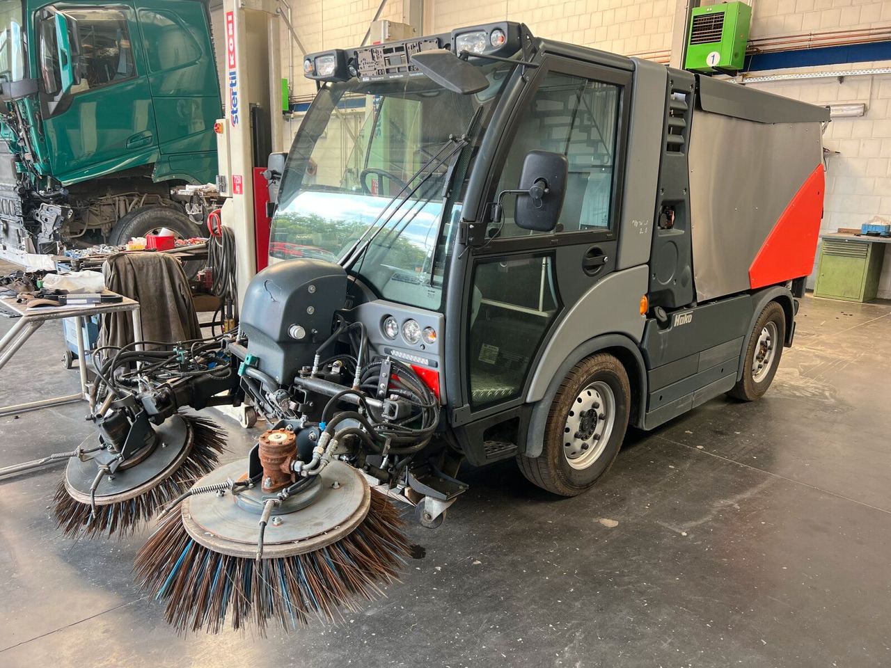 Hako Citymaster CM 2200 Kehrmaschine 2 m³ - Varredora urbana: foto 1 Hako Citymaster CM 2200 Kehrmaschine 2 m³ - Varredora urbana: foto 1
