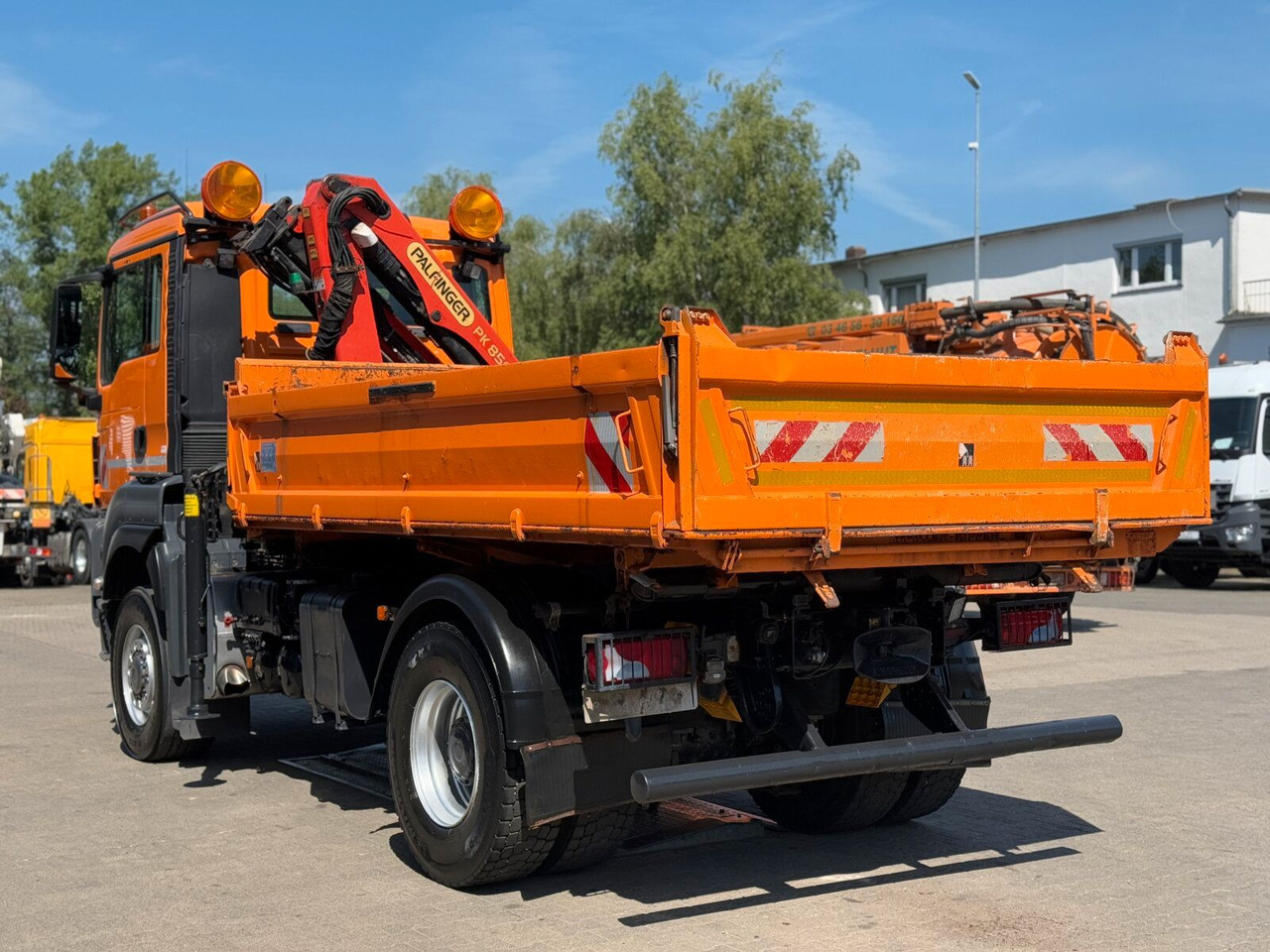 MAN TGA 18.360 4x4 Kipper Kran PALFINGER Winterd. - Camião basculante, Camião grua: foto 5 MAN TGA 18.360 4x4 Kipper Kran PALFINGER Winterd. - Camião basculante, Camião grua: foto 5