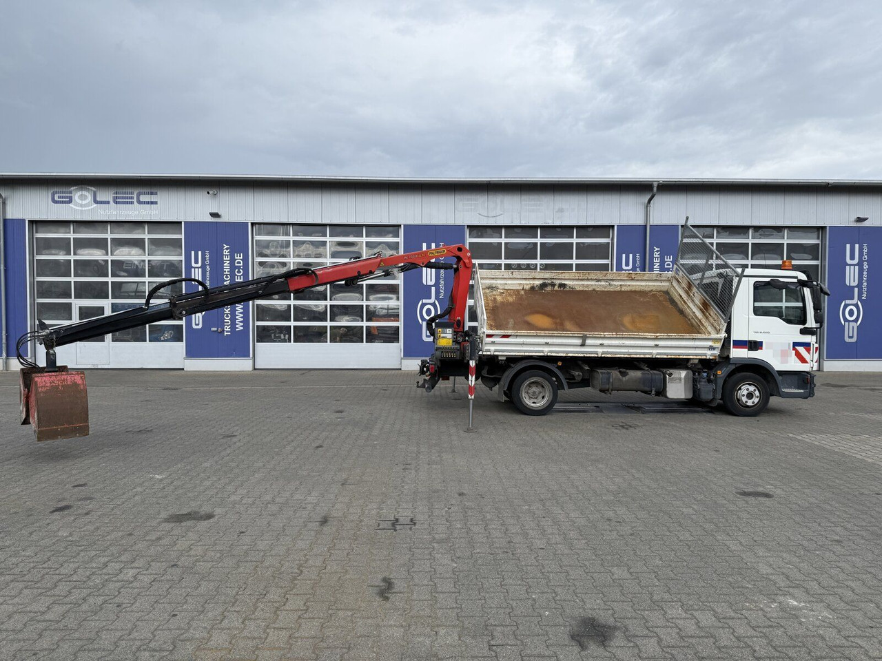 MAN TGL 8.220 4x2 Kipper Kran Palfinger 7.001-K A - Carrinha basculante: foto 4 MAN TGL 8.220 4x2 Kipper Kran Palfinger 7.001-K A - Carrinha basculante: foto 4