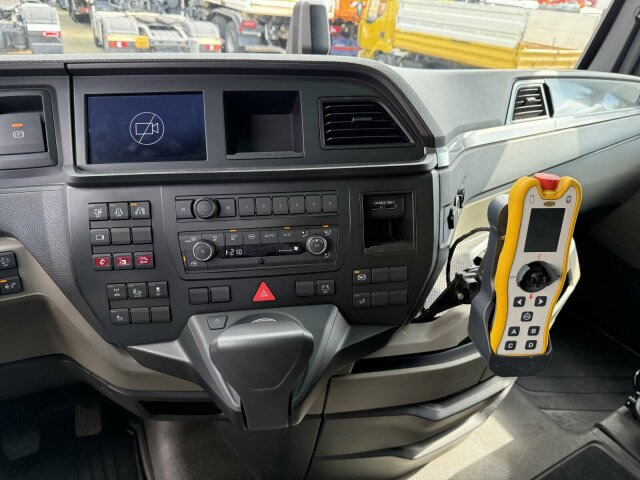 MAN TGX 26.520 6x2 Abrollkipper MEILLER RS 21.70 - Camião polibenne: foto 3 MAN TGX 26.520 6x2 Abrollkipper MEILLER RS 21.70 - Camião polibenne: foto 3