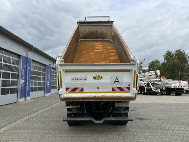 Mercedes-Benz 4145 8x8 Meiler Dreiseitenkipper Bordmatik - Camião basculante: foto 2 Mercedes-Benz 4145 8x8 Meiler Dreiseitenkipper Bordmatik - Camião basculante: foto 2