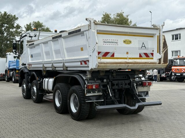 Mercedes-Benz 4145 8x8 Meiler Dreiseitenkipper Bordmatik - Camião basculante: foto 3 Mercedes-Benz 4145 8x8 Meiler Dreiseitenkipper Bordmatik - Camião basculante: foto 3