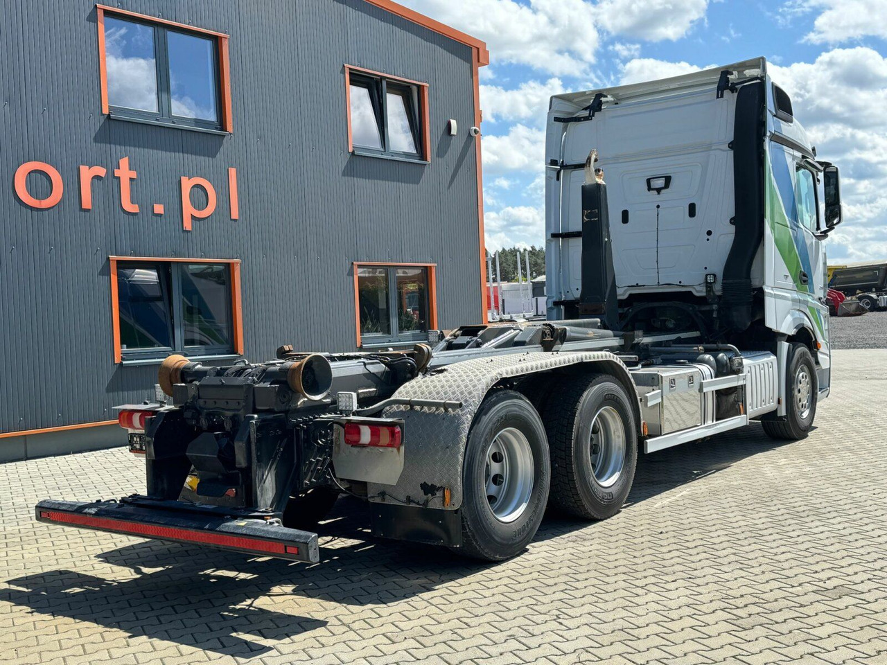 Mercedes-Benz ACTROS 2658 6x2 Abrollkipper MEILLER RK 26.67K - Camião polibenne: foto 5 Mercedes-Benz ACTROS 2658 6x2 Abrollkipper MEILLER RK 26.67K - Camião polibenne: foto 5