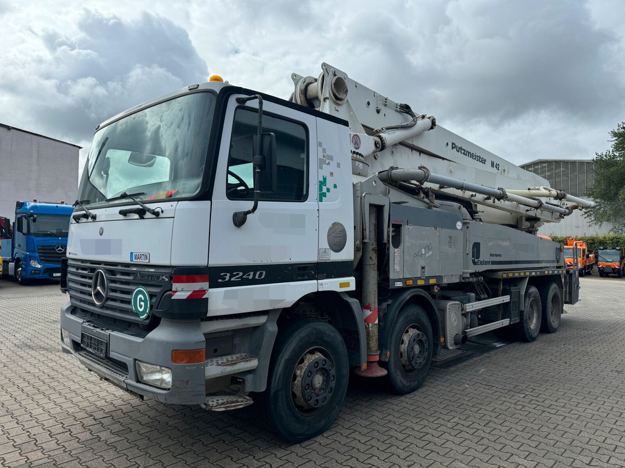 Mercedes-Benz ACTROS 3240 8x4 Betonpumpe PUTZMEISTER BSF 42 M - Autobomba de betão: foto 3 Mercedes-Benz ACTROS 3240 8x4 Betonpumpe PUTZMEISTER BSF 42 M - Autobomba de betão: foto 3