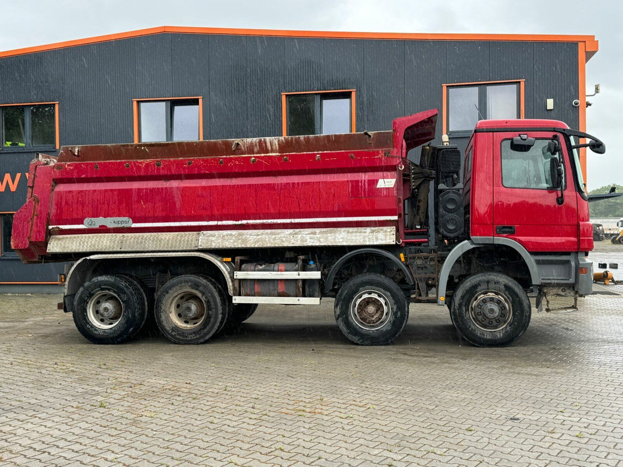 Mercedes-Benz ACTROS 4141 EURO4 8x6 Muldenkipper - Camião basculante: foto 4 Mercedes-Benz ACTROS 4141 EURO4 8x6 Muldenkipper - Camião basculante: foto 4