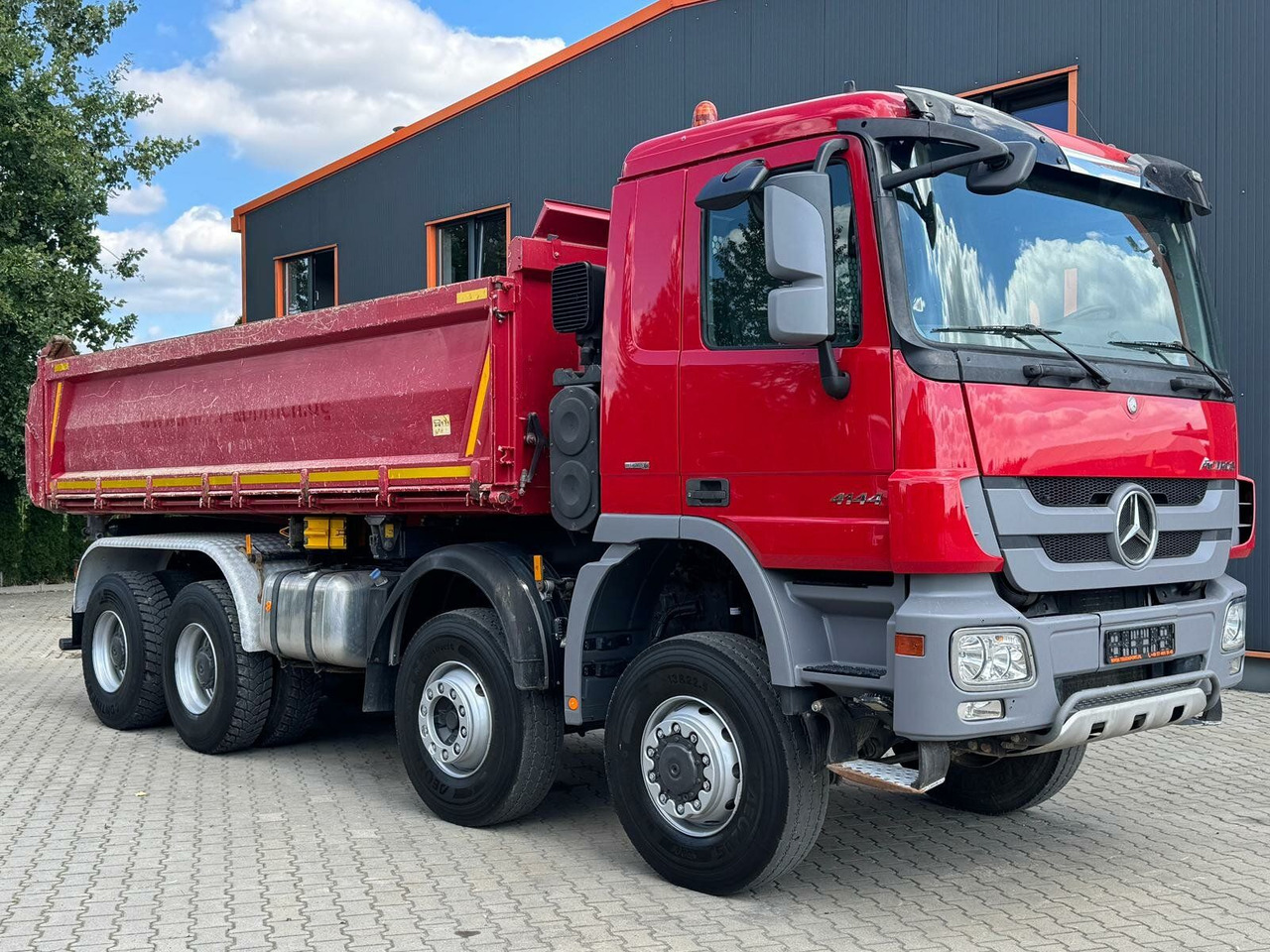 Mercedes-Benz ACTROS 4144 8x6 EURO5 Kipper mit Bordmatik - Camião basculante: foto 2 Mercedes-Benz ACTROS 4144 8x6 EURO5 Kipper mit Bordmatik - Camião basculante: foto 2