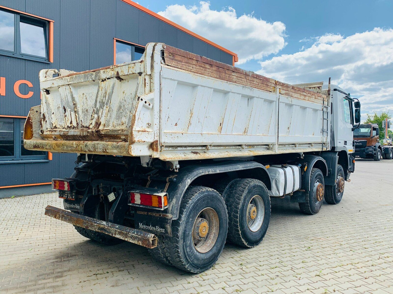 Mercedes-Benz ACTROS 4144 8x8 EURO4 DSK Meiller - Camião basculante: foto 3 Mercedes-Benz ACTROS 4144 8x8 EURO4 DSK Meiller - Camião basculante: foto 3